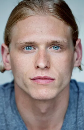 Фотография актёра Николас Логан