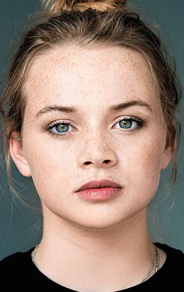 Фотография актёра Луна Ведлер