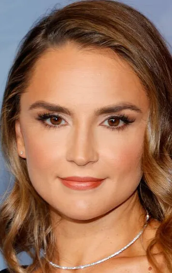 Фотография актёра Рэйчел Ли Кук