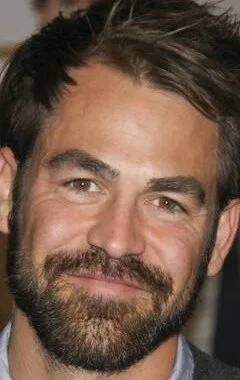 Фотография актёра Кайл Ховард