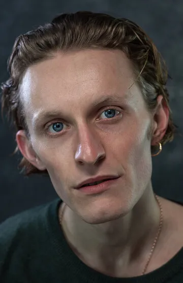 Фотография актёра Адам Янг