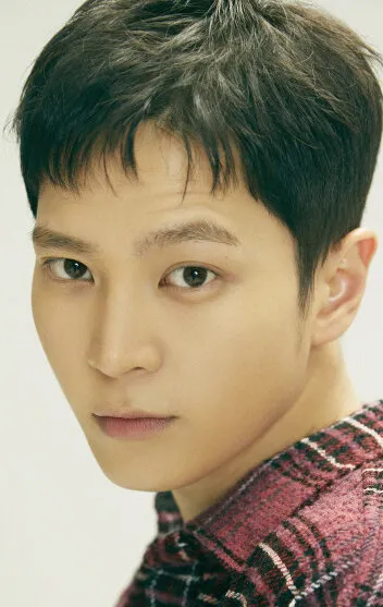 Фотография актёра Чу Вон